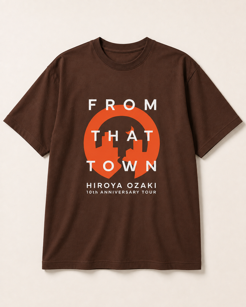 FROM THAT TOWN Tシャツ（ダークブラウン）フロント｜イメージ画像